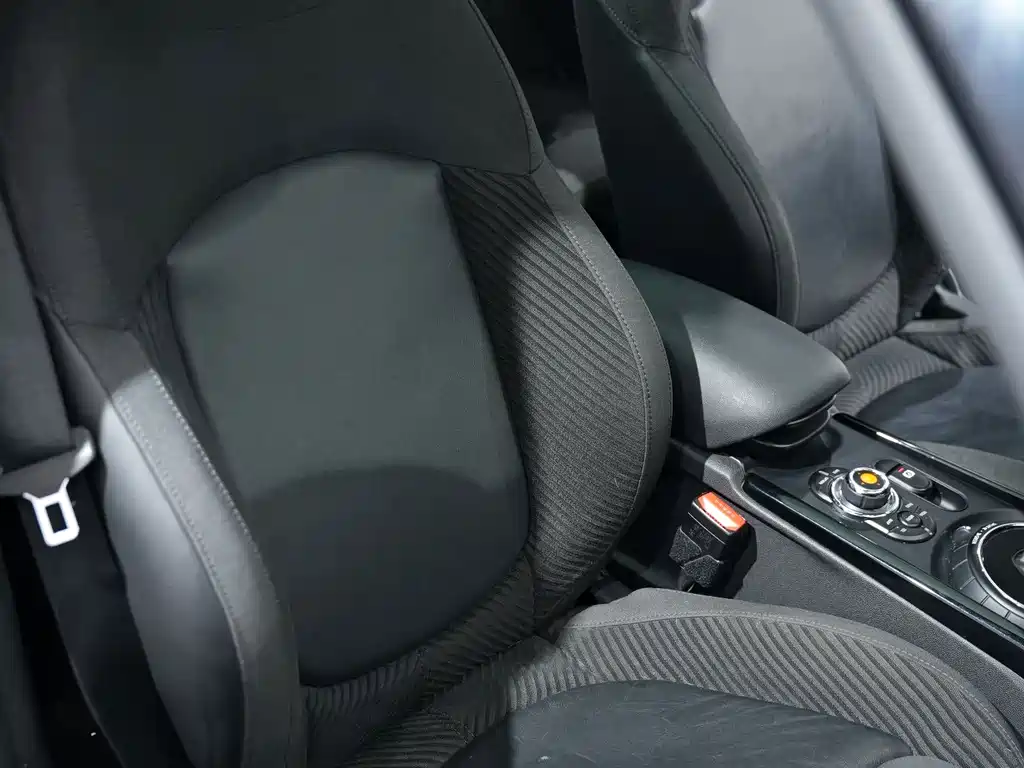 MINI Clubman 2016 — фото 15
