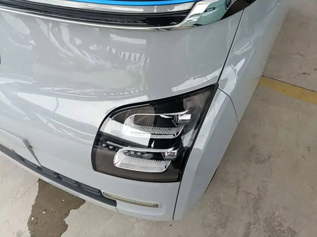 Wuling Air ev Clear Sky 2023 — фото 24