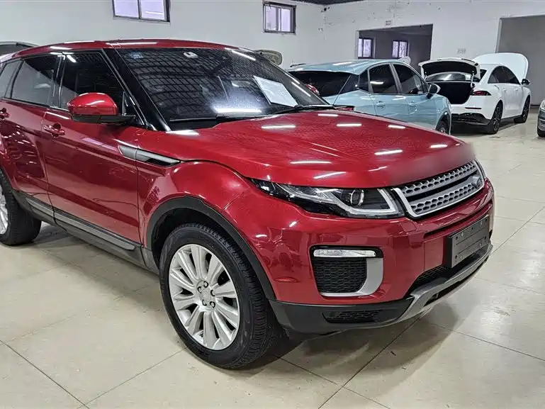 Land Rover Evoque 2018 — фото 23