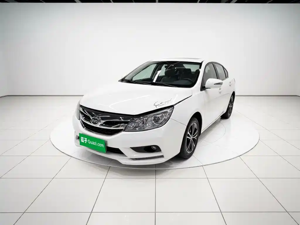 BYD Surui 2015