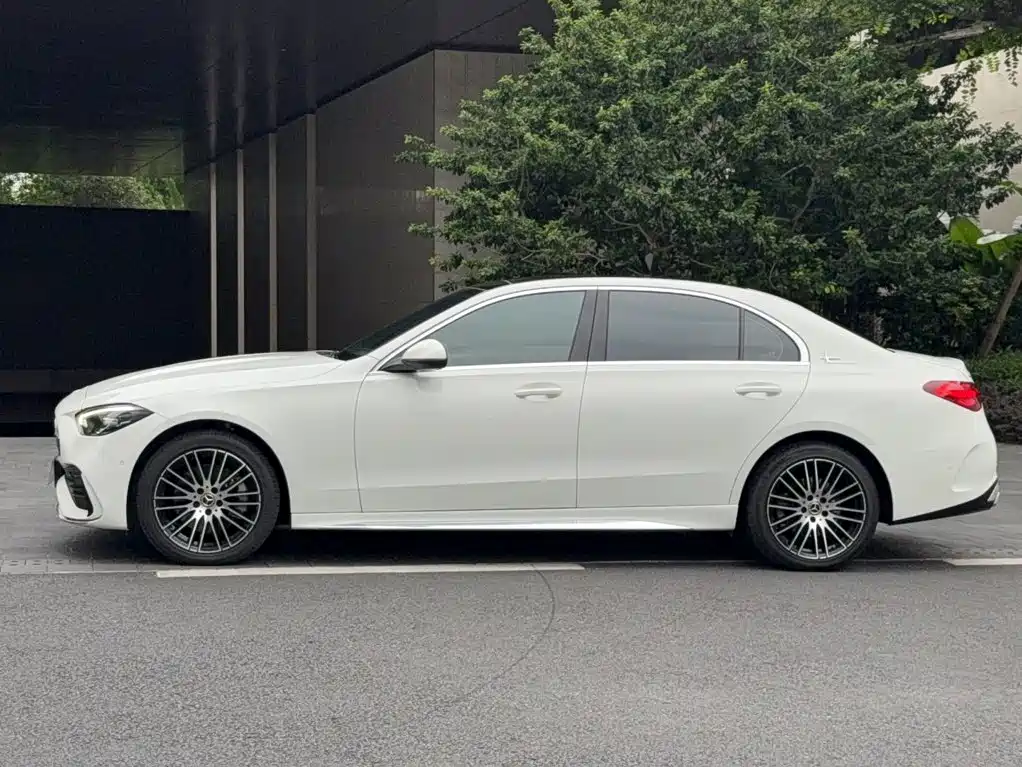 Mercedes-Benz C-Class 2022 — фото 25