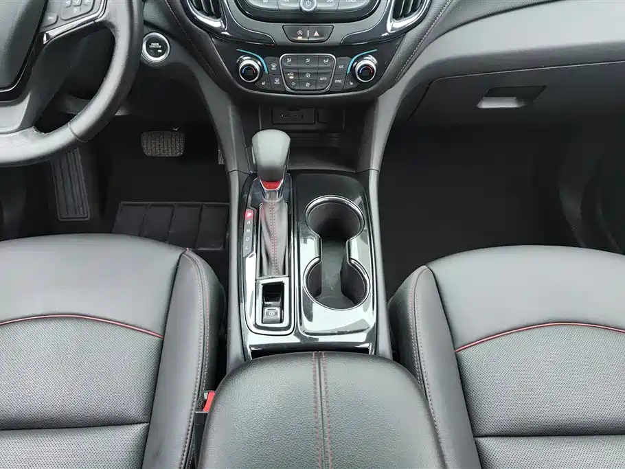 Chevrolet Equinox 2022 — фото 16
