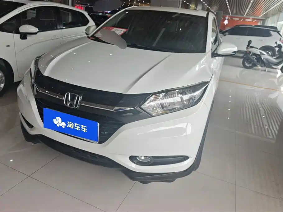 Honda Vezel 2016