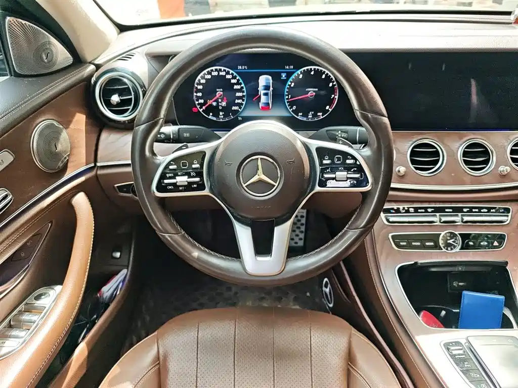Mercedes-Benz E-Class 2019 — фото 3