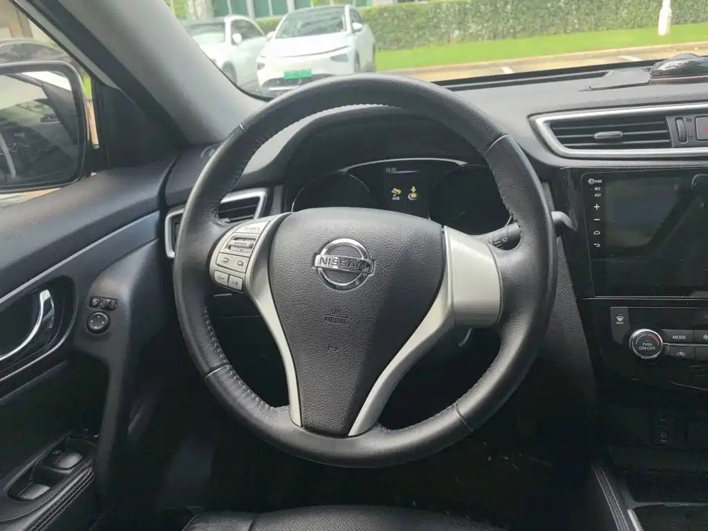 Nissan X-Trail 2016