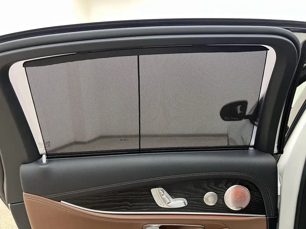 Mercedes-Benz E-Class 2022 — фото 17