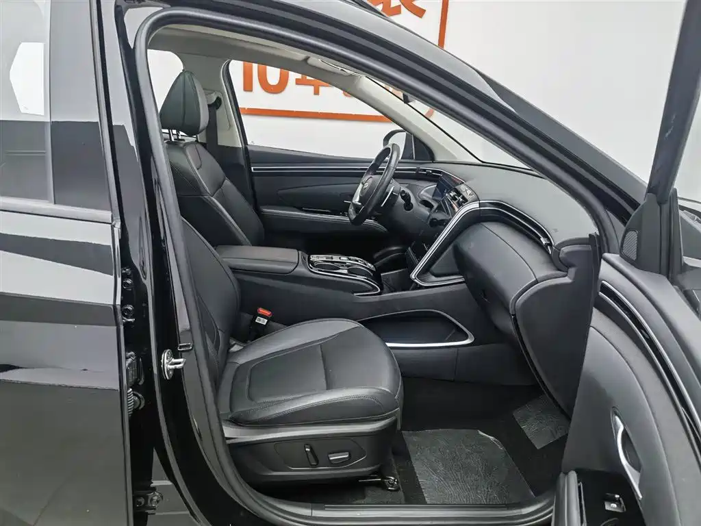 Hyundai Tucson 2023 — фото 23