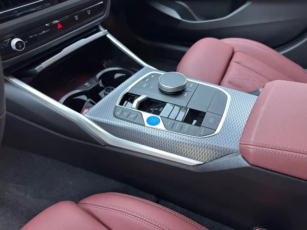 BMW i3 2025 — фото 12