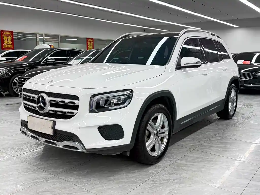 Mercedes-Benz GLB 2023 — фото 1
