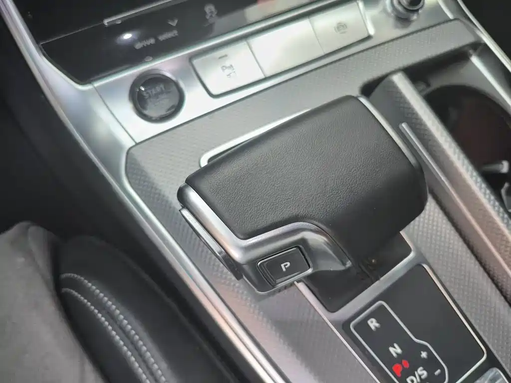 Audi A6L 2024