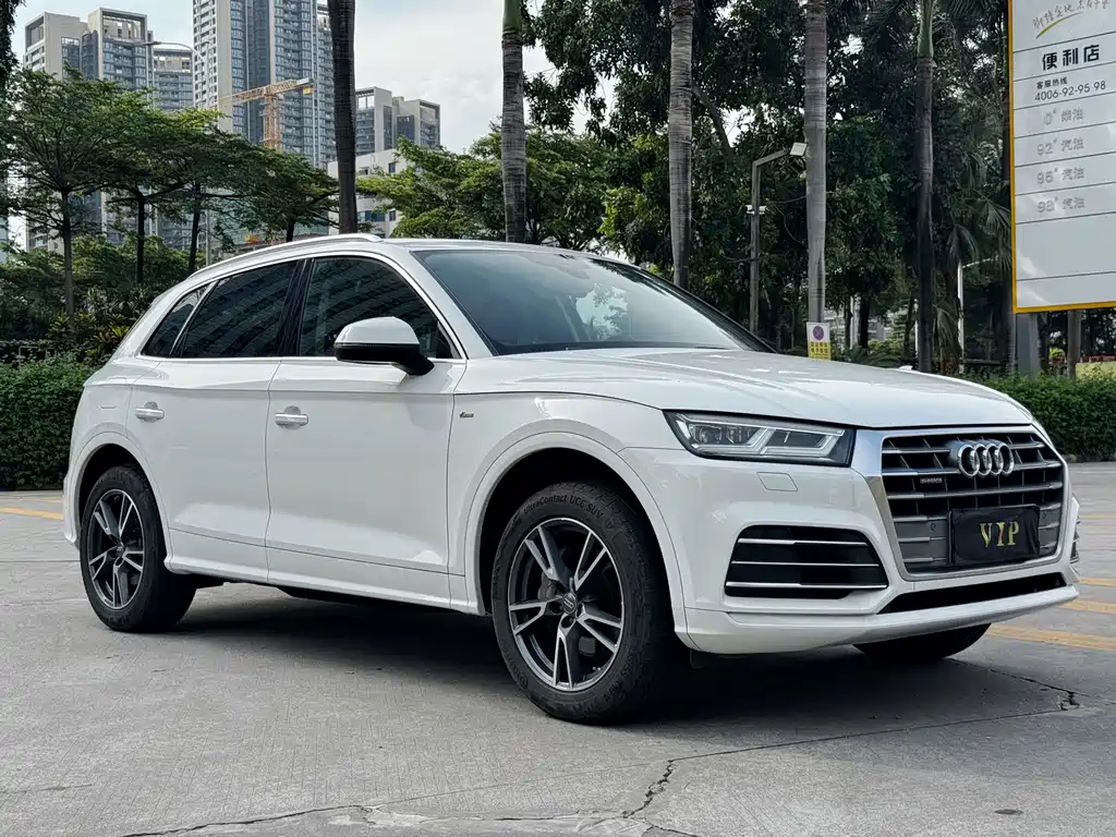 Audi Q5L 2019 — фото 3