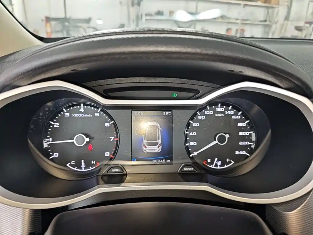 Geely Emgrand GS 2019 — фото 12