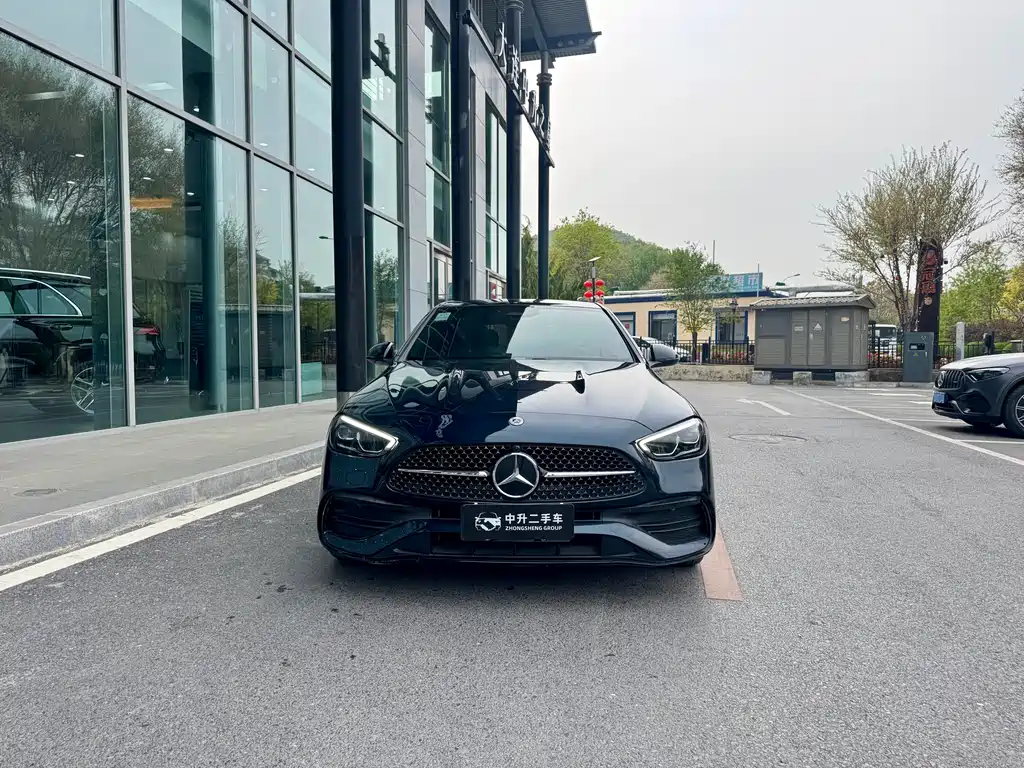Mercedes-Benz C-Class 2023 — фото 9