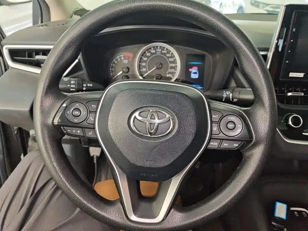 Toyota Corolla 2019 — фото 11