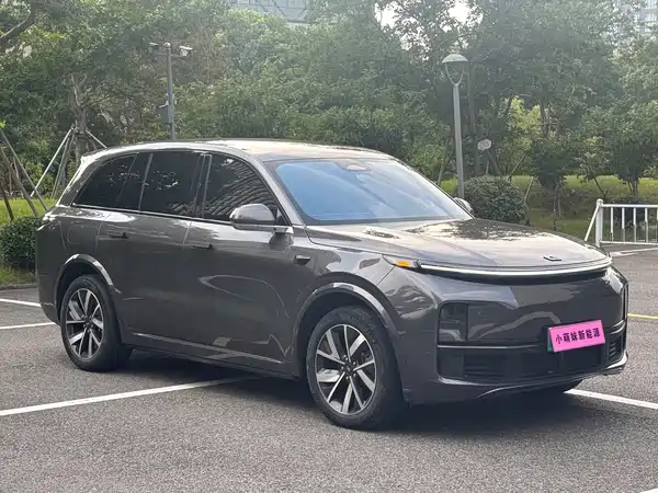 Li Auto L8 2023