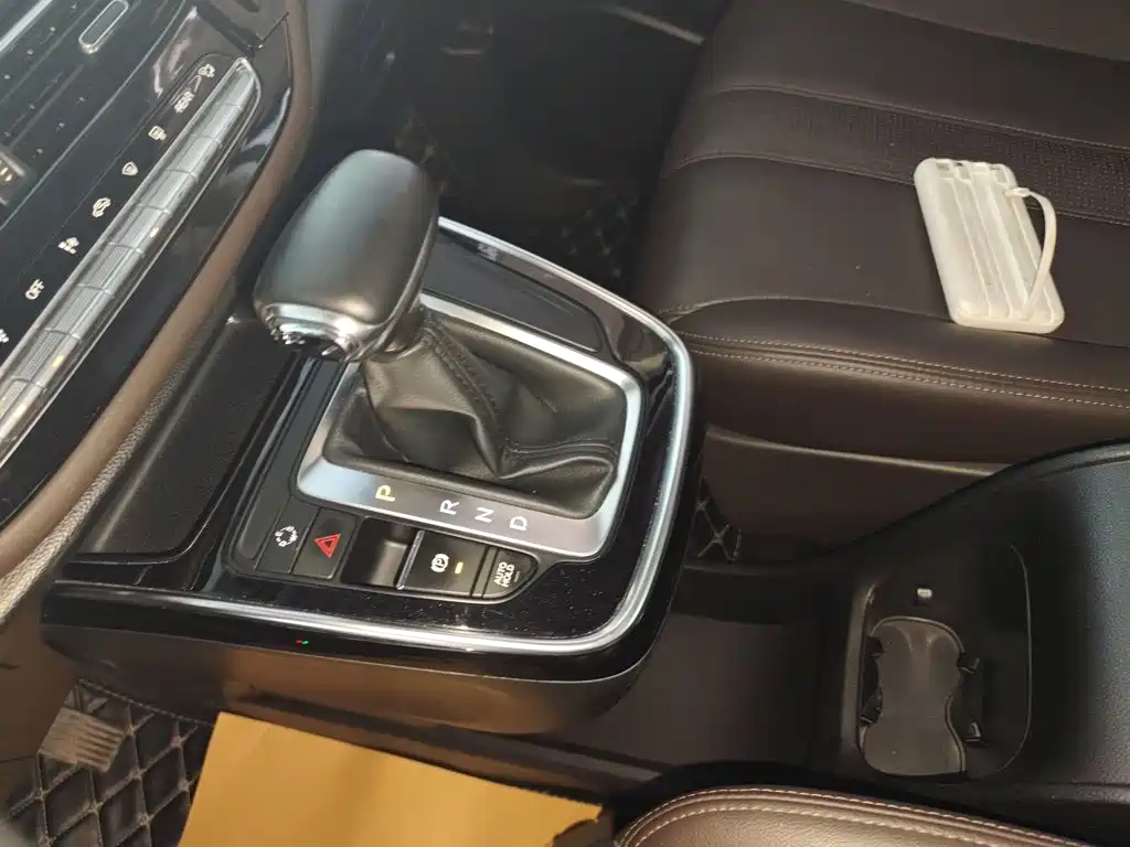 GAC Trumpchi M6 2019 — фото 10