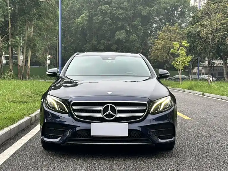 Mercedes-Benz E-Class 2017 — фото 22