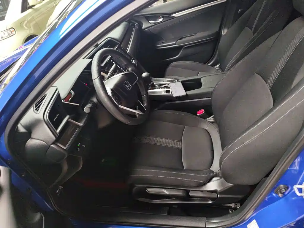 Honda Civic 2020 — фото 15
