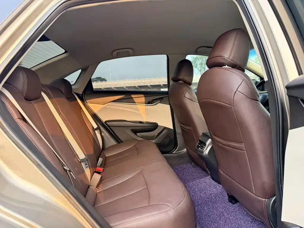 Buick Excelle 2019 — фото 15