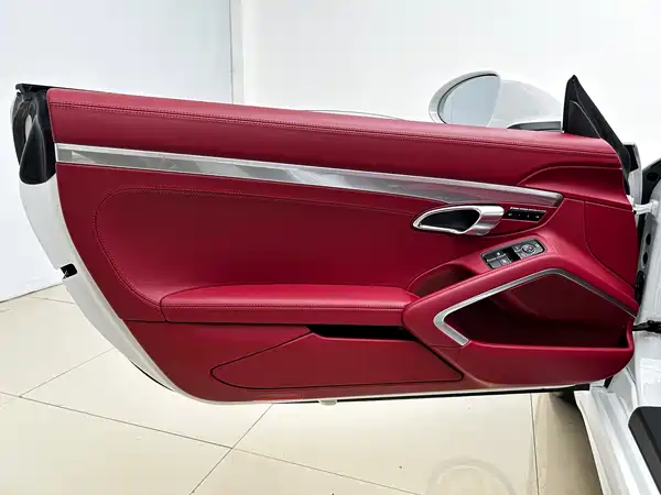 Porsche 718 2024