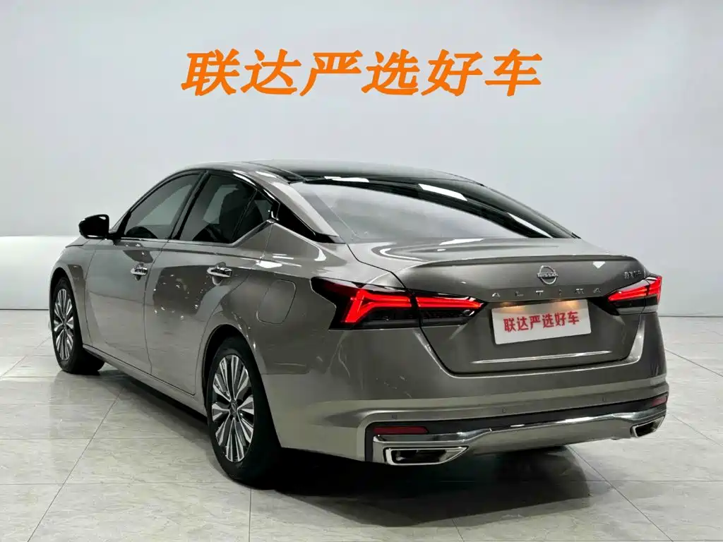 Nissan Teana 2022 — фото 23