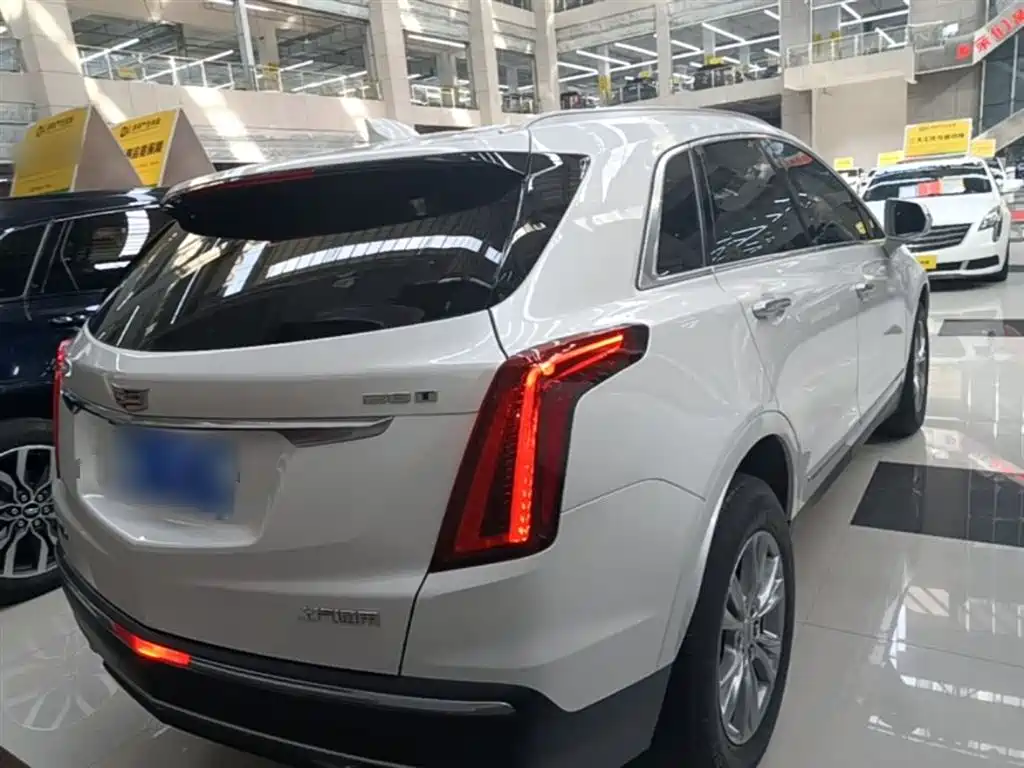 Cadillac XT5 2021 — фото 7