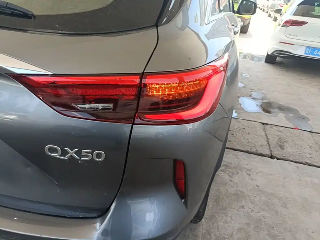 Infiniti QX50 2018 — фото 8
