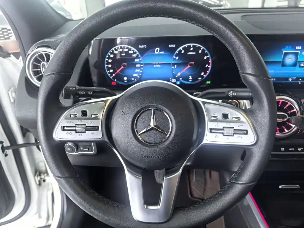Mercedes-Benz GLB 2022 — фото 20