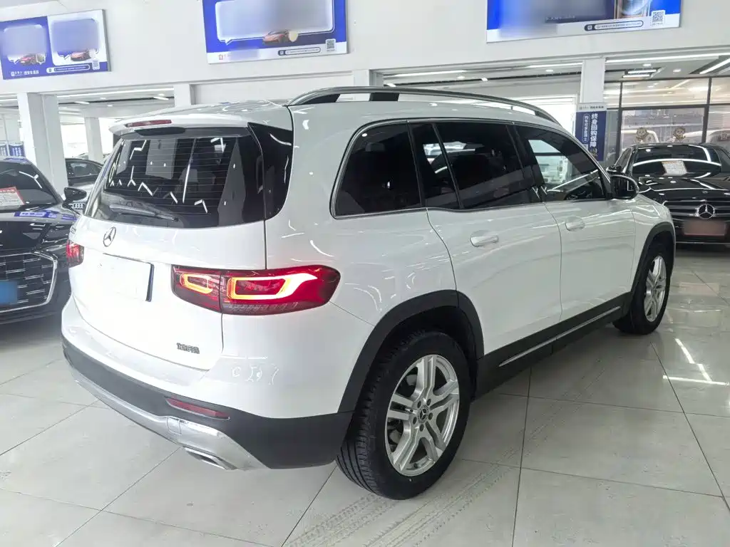 Mercedes-Benz GLB 2022 — фото 13