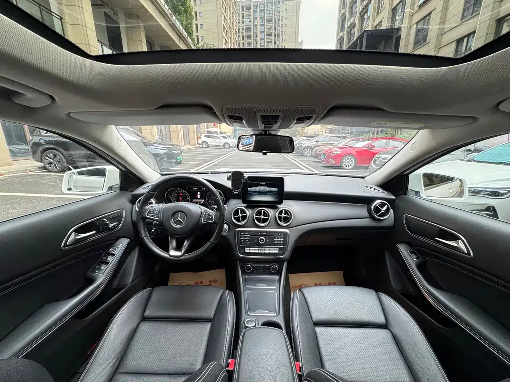 Mercedes-Benz GLA 2018 — фото 9