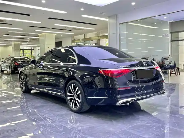 Mercedes-Benz S-Class 2023