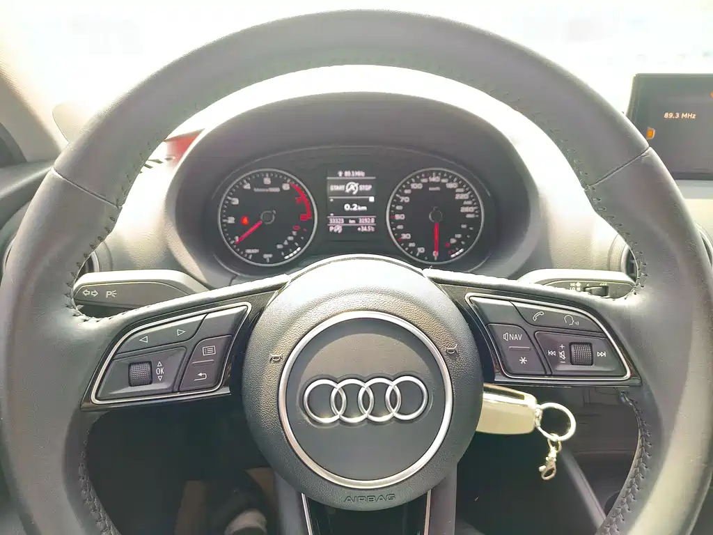 Audi A3 2019 — фото 9