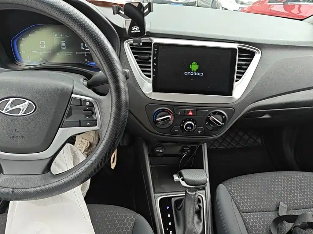 Hyundai Verna 2021 — фото 10
