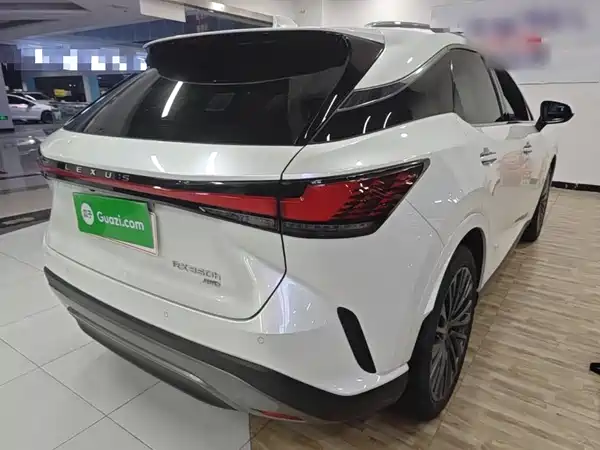 Lexus RX 2024