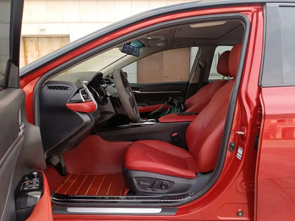 Toyota Camry 2020 — фото 16