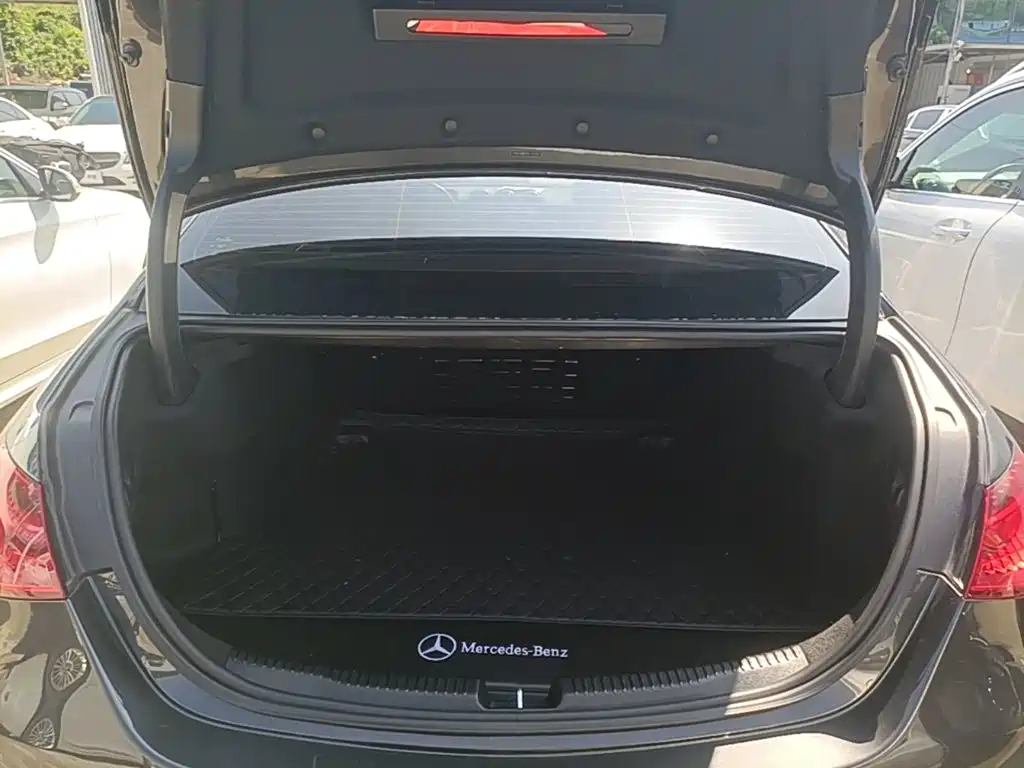 Mercedes-Benz C-Class 2022 — фото 15