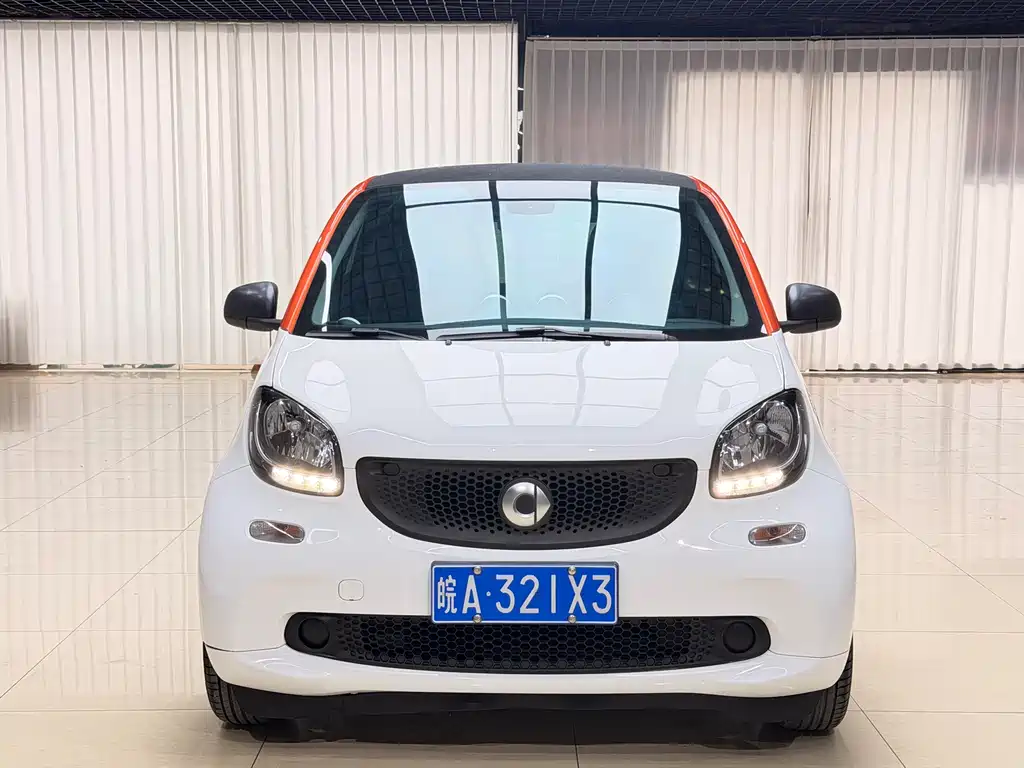 smart Fortwo 2017 — фото 2