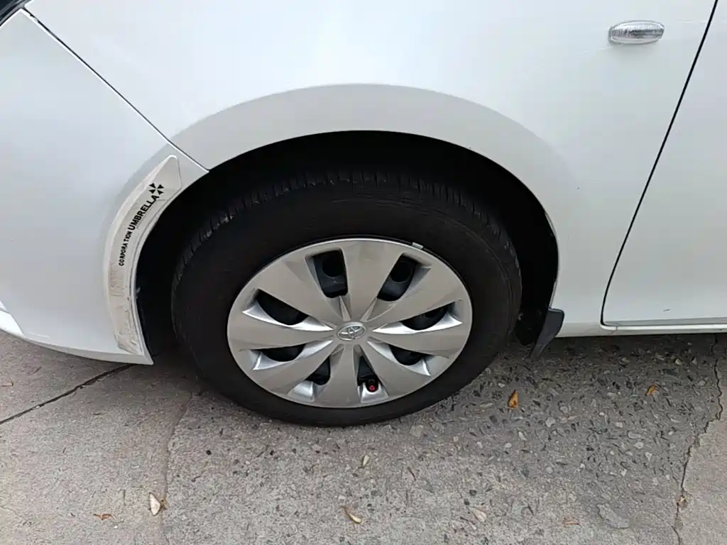 Toyota Yaris L 2018 — фото 23