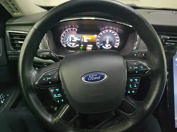Ford Taurus 2021