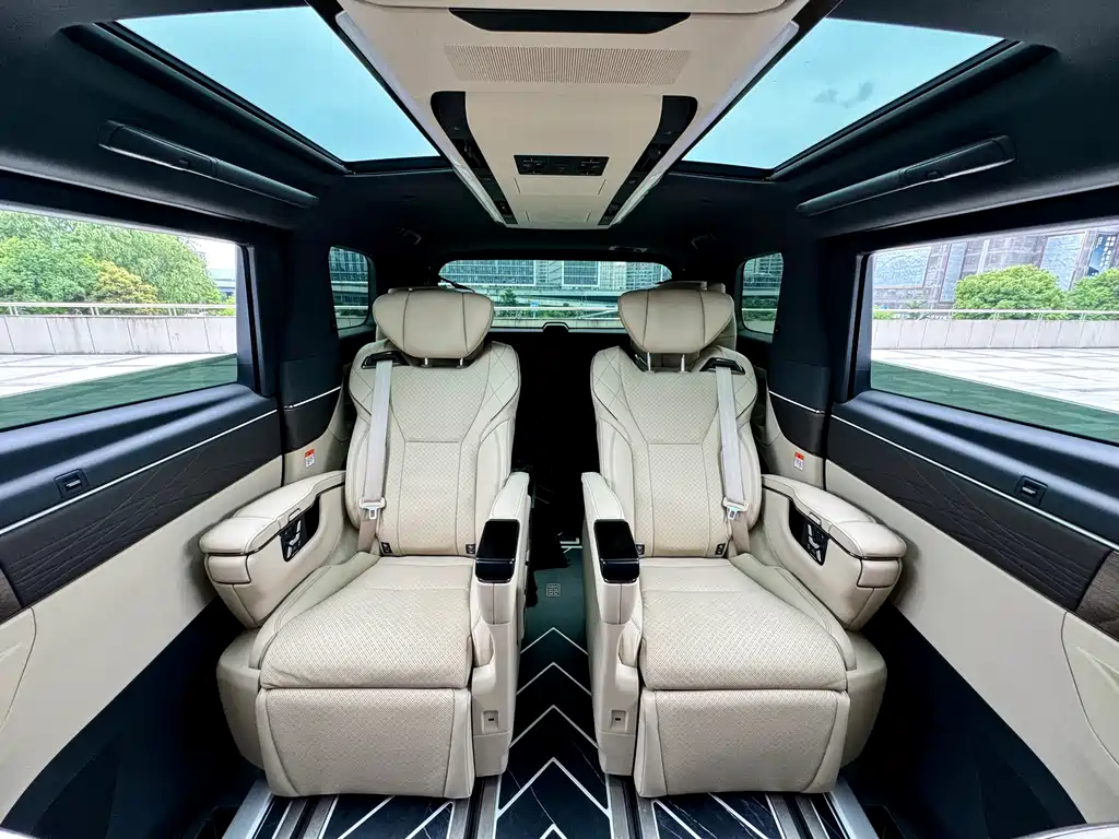 Toyota Vellfire 2025 — фото 10
