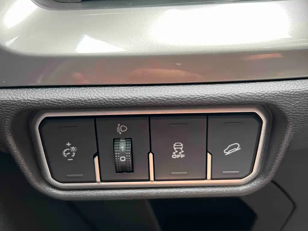 Haval H6 2023 — фото 17