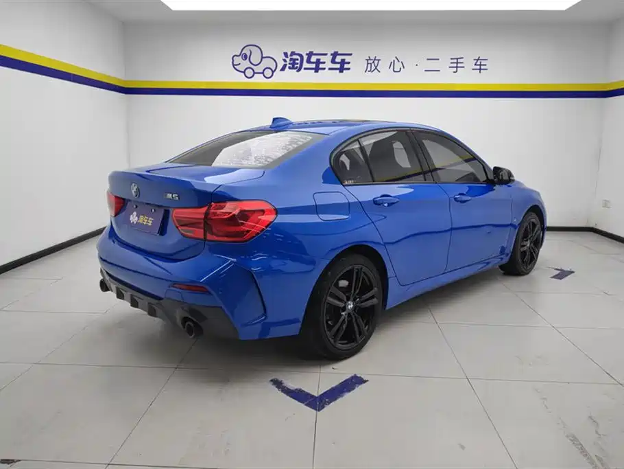BMW 1 Series 2021