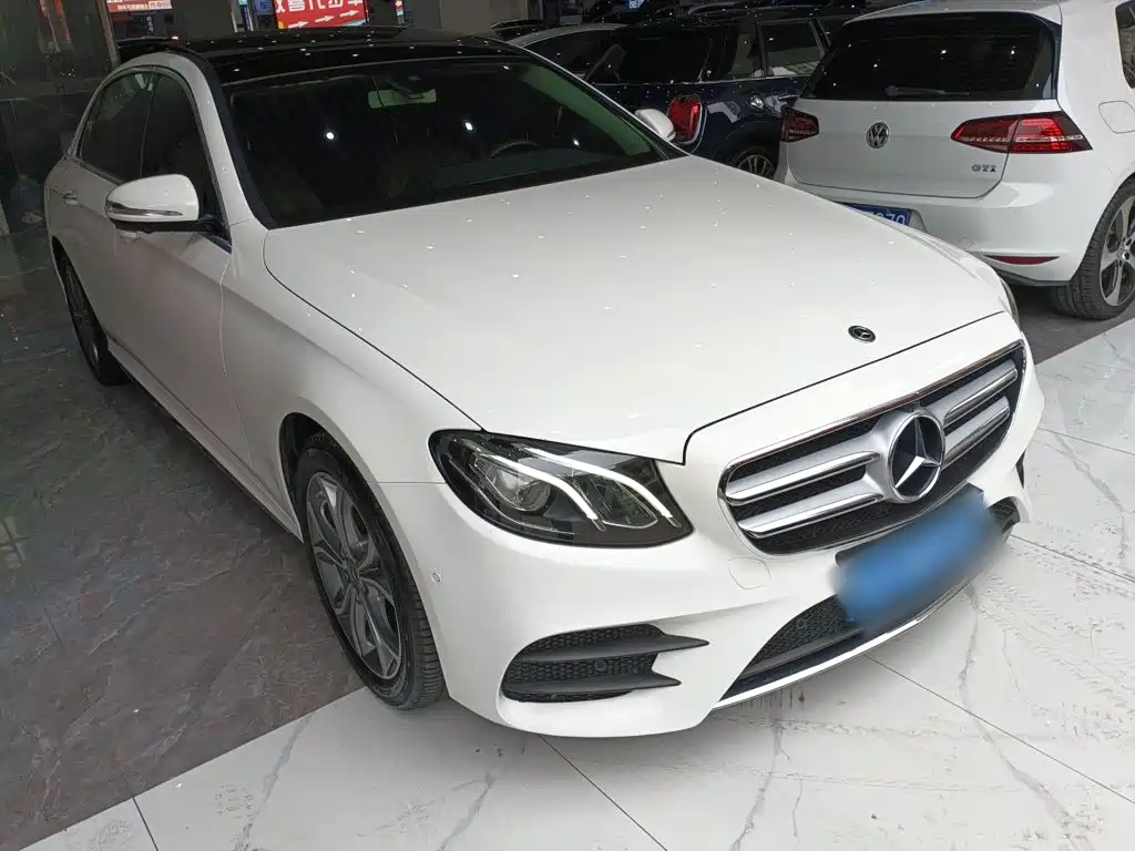 Mercedes-Benz E-Class 2019 — фото 22