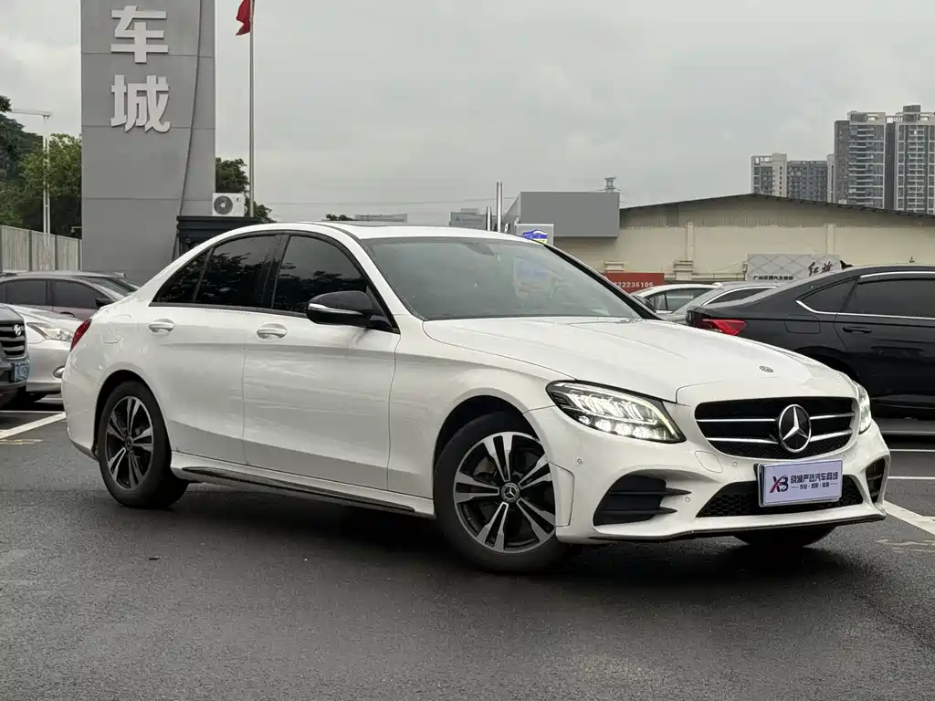 Mercedes-Benz C-Class 2020