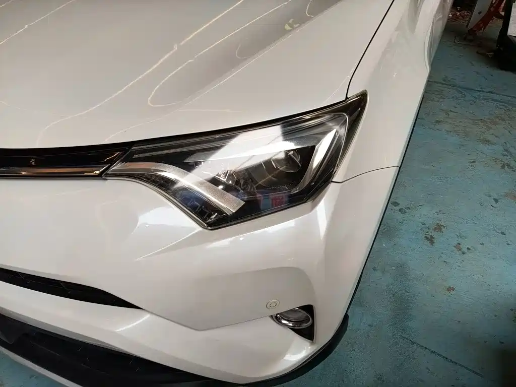 Toyota RAV4 2016