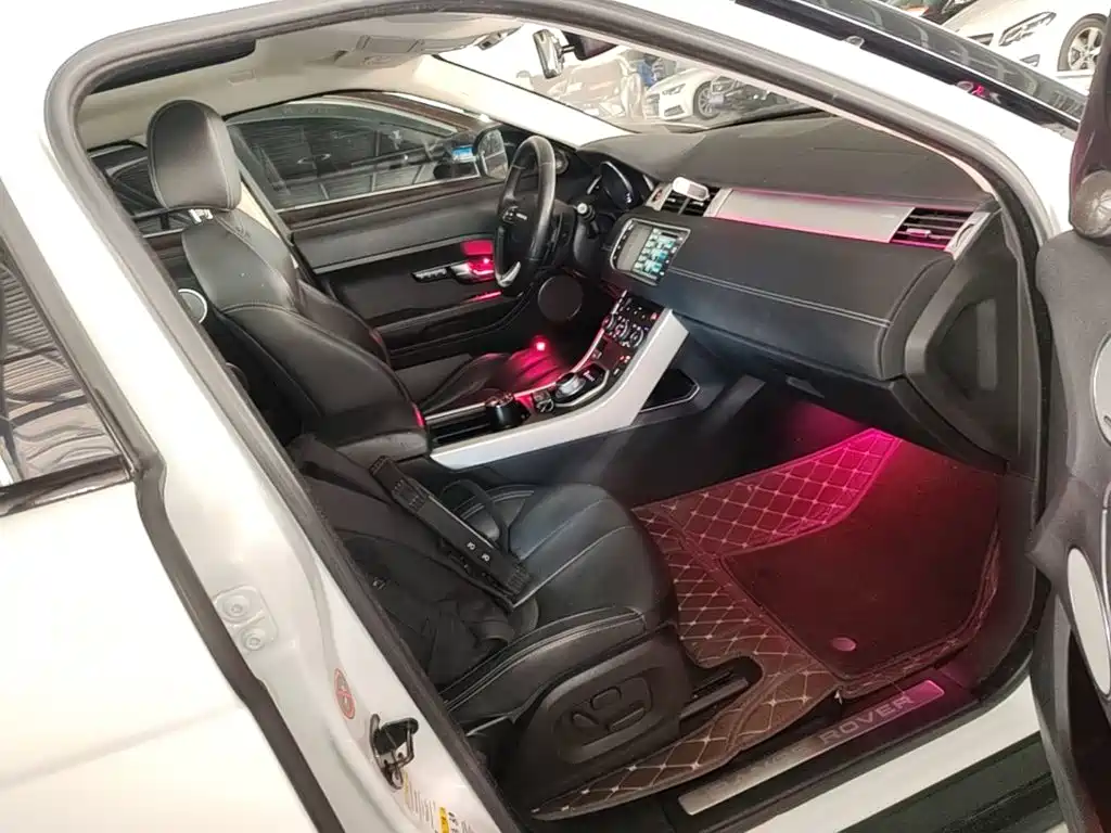 Land Rover Evoque 2015 — фото 25