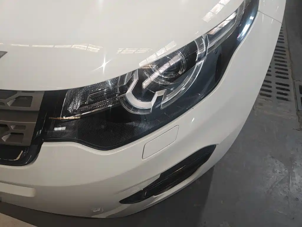 Land Rover Discovery Sport 2019 — фото 18