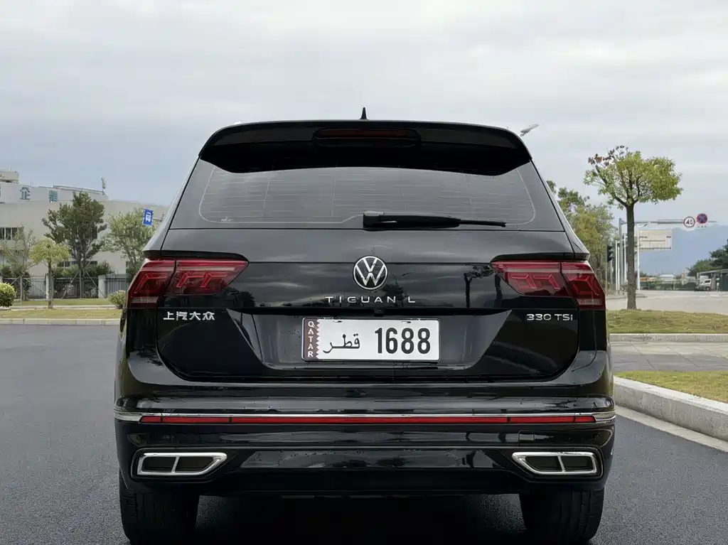 Volkswagen Tiguan L 2023 — фото 10
