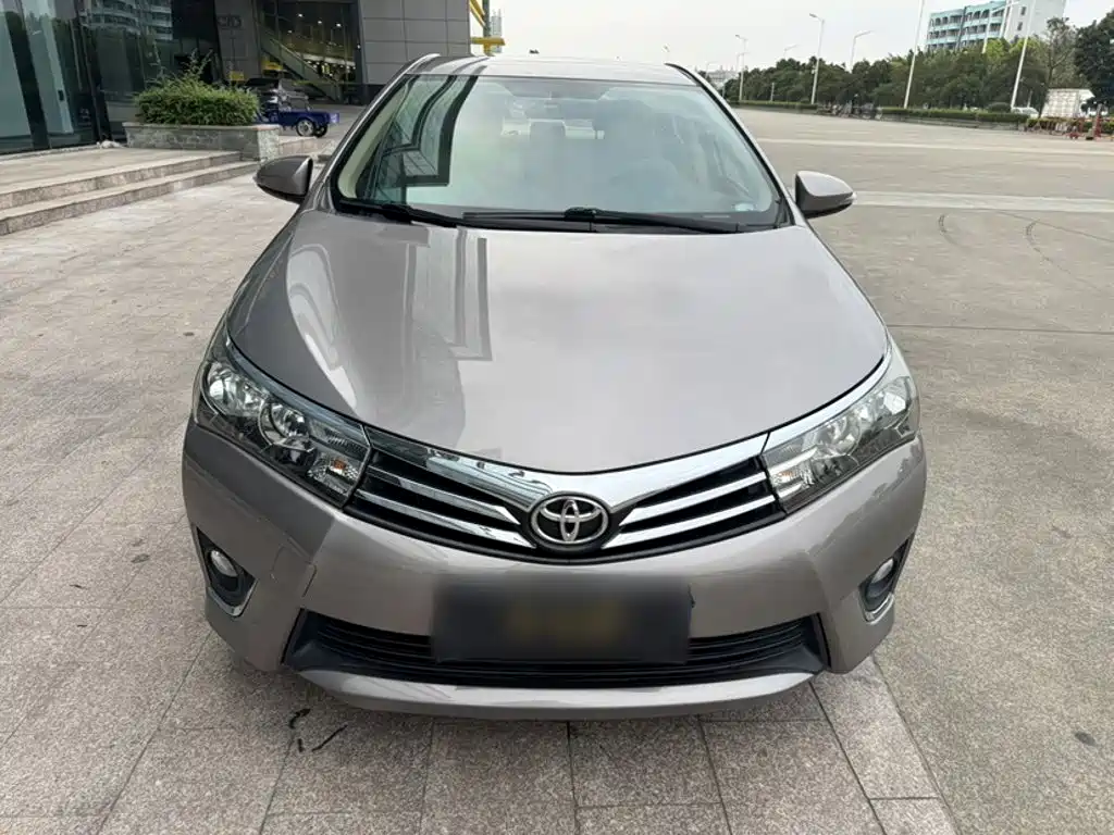 Toyota Corolla 2015 — фото 24