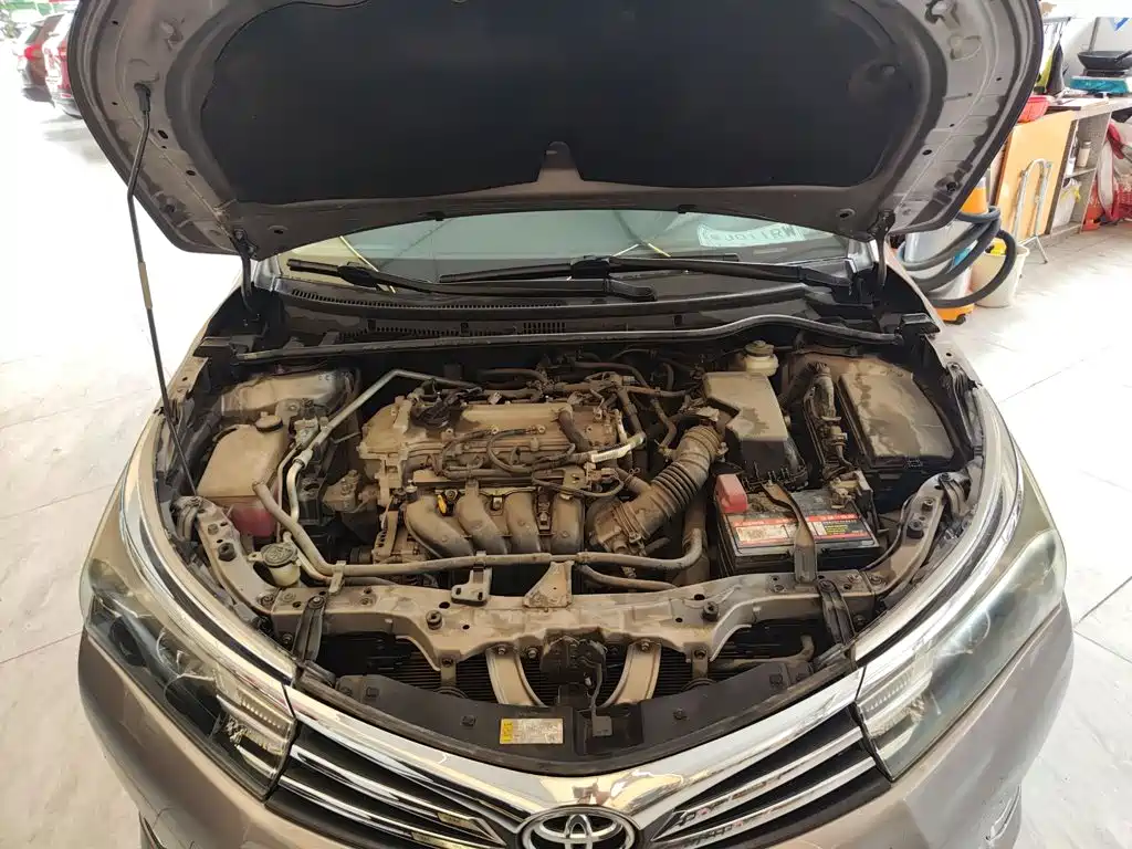 Toyota Corolla 2015 — фото 13
